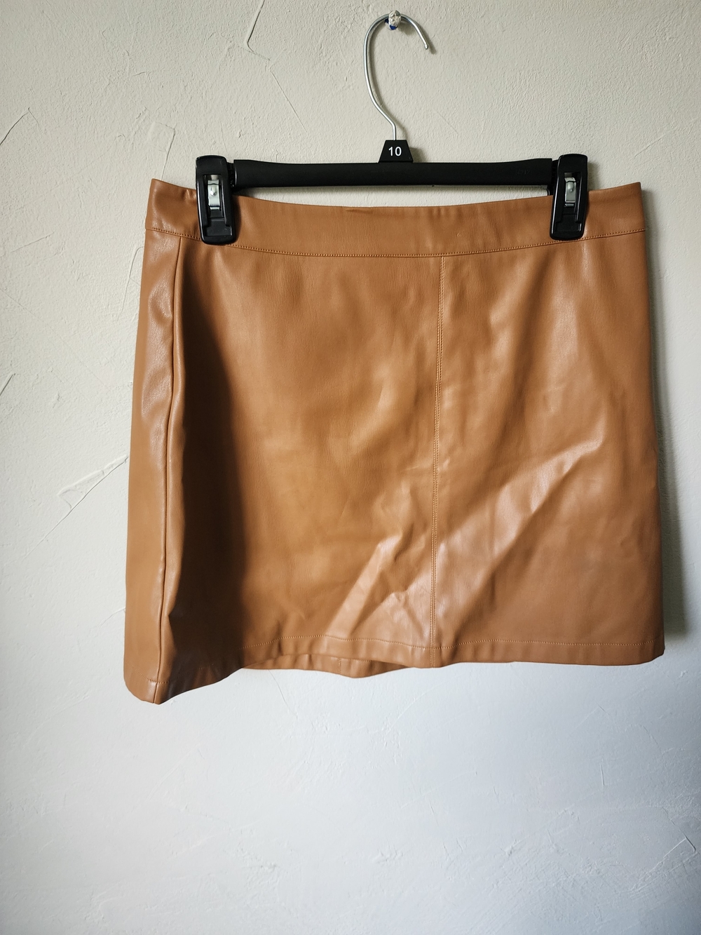 BB Dakota Camel Faux Leather Mini Skirt Size 8 NWT